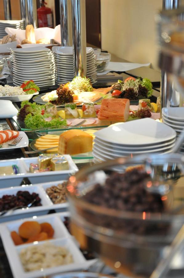 Piramida Park Hotel & Wellness Tychy Bagian luar foto