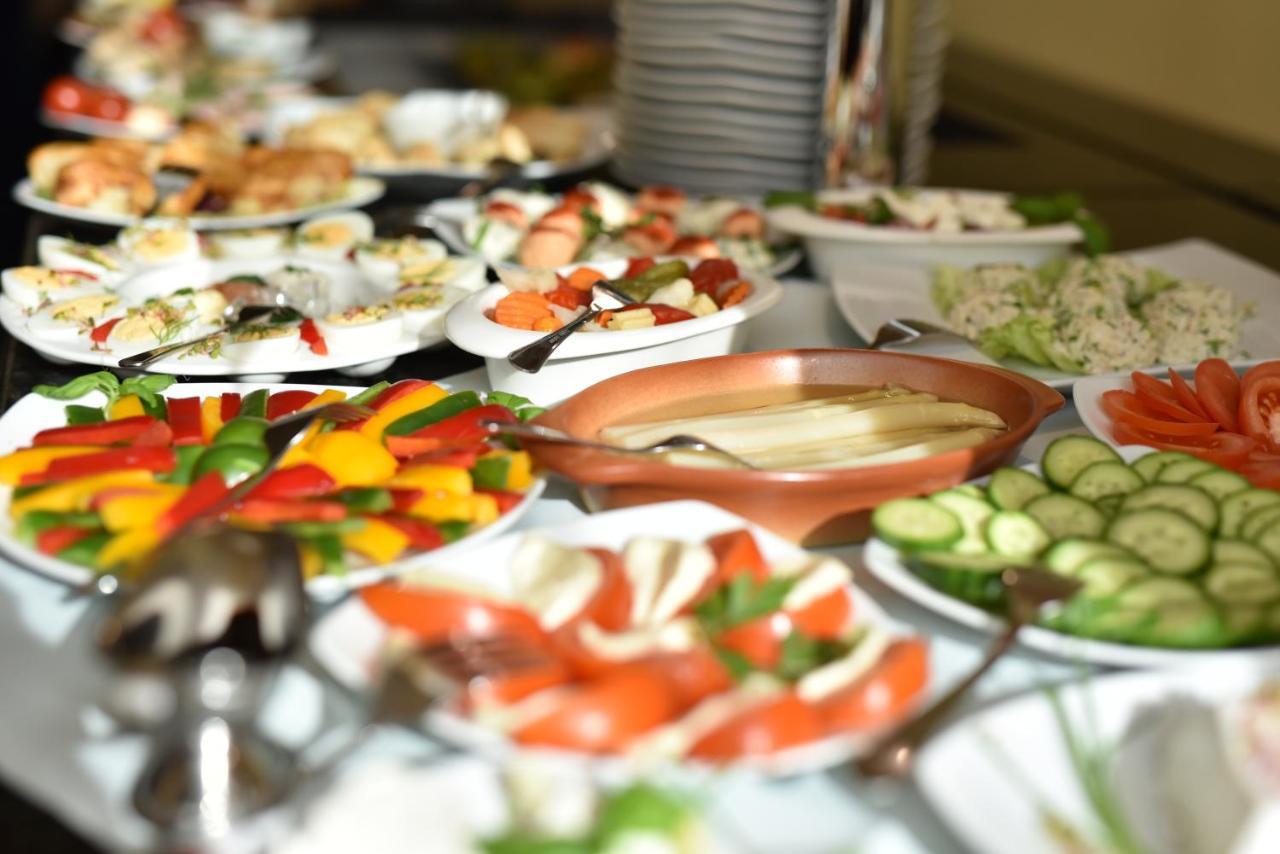 Piramida Park Hotel & Wellness Tychy Bagian luar foto