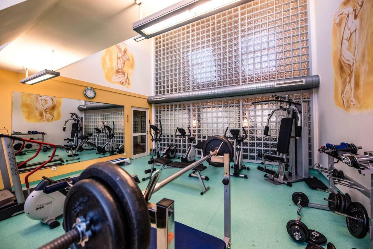Piramida Park Hotel & Wellness Tychy Bagian luar foto