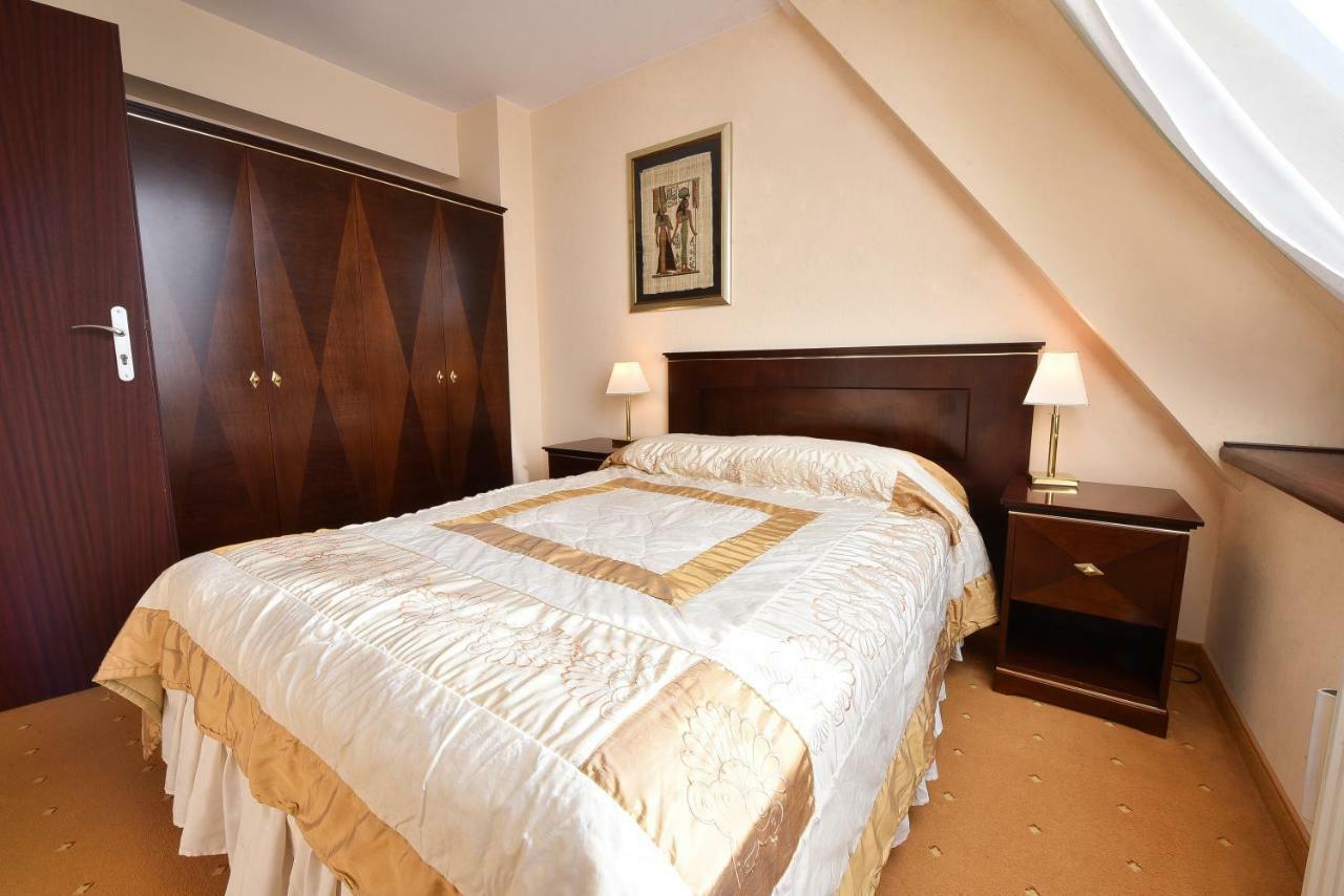 Piramida Park Hotel & Wellness Tychy Bagian luar foto