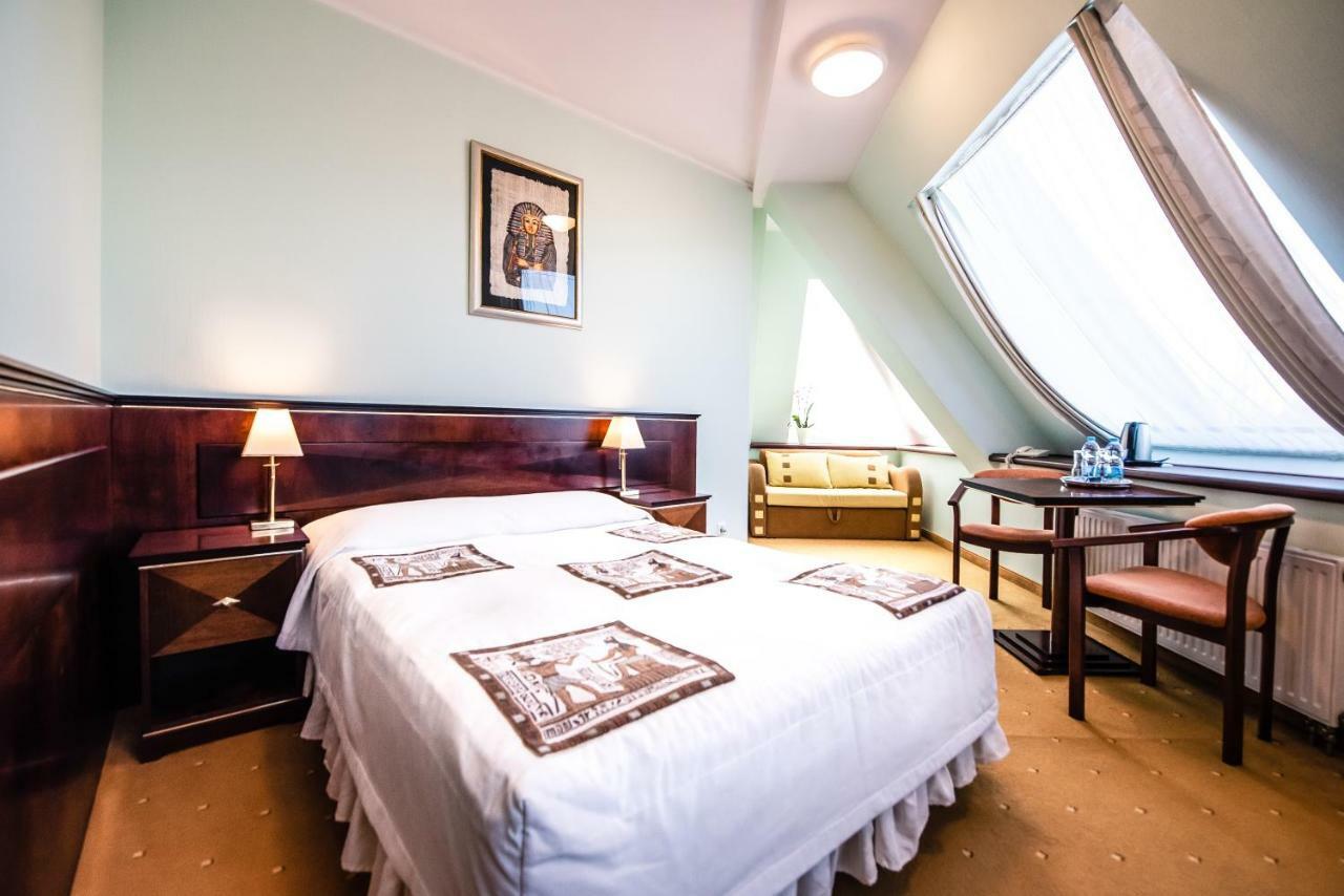 Piramida Park Hotel & Wellness Tychy Bagian luar foto
